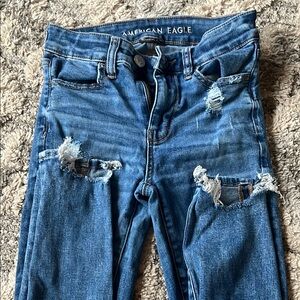 American Eagle Outfitters Women's Blue Distressed Jeans